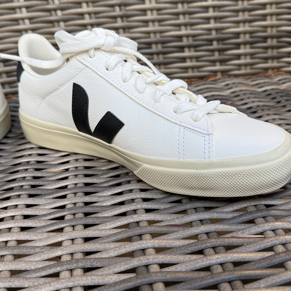 NEW Veja Chrome Free Leather Campo  Sneakers-Sz 38/7-Extra White-Black Logo- - Picture 9 of 16